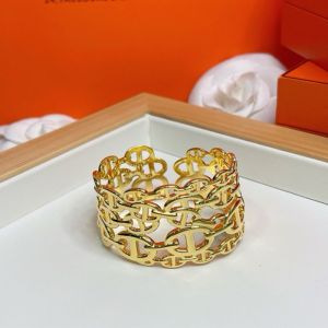 Hermes Wide Chaine D'ancre Enchainee Cuff Bracelet Gold